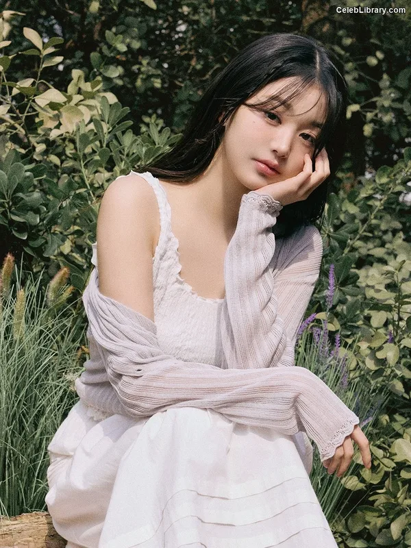 Jang Won-young  장원영 WONYOUNG photo 9 of 5846