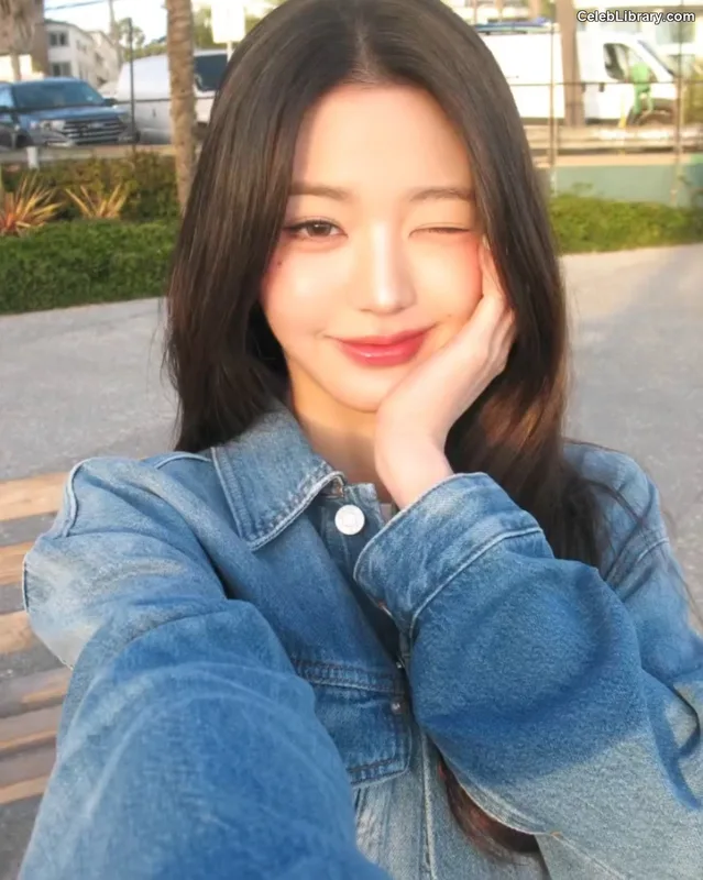 Jang Won-young 장원영 WONYOUNG photo 10 of 5846