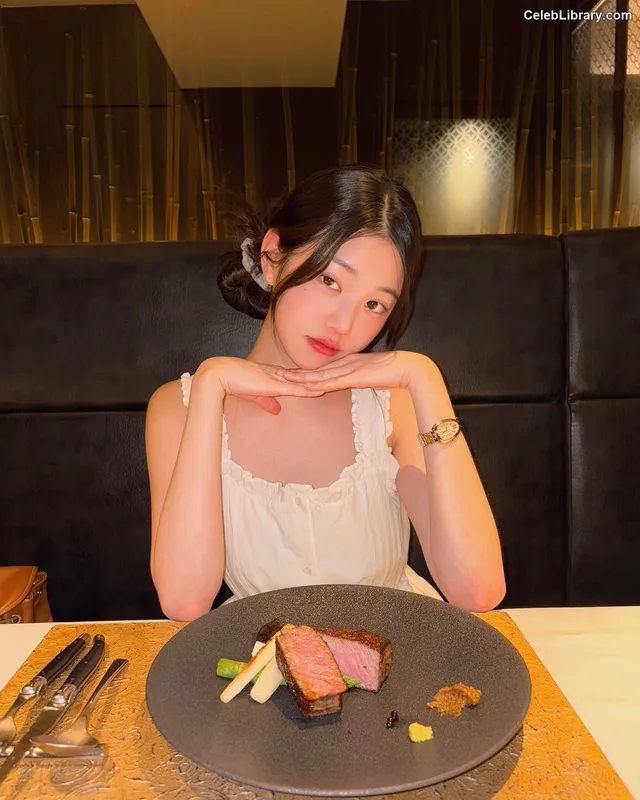 Jang Won-young 장원영 WONYOUNG photo 15 of 5846