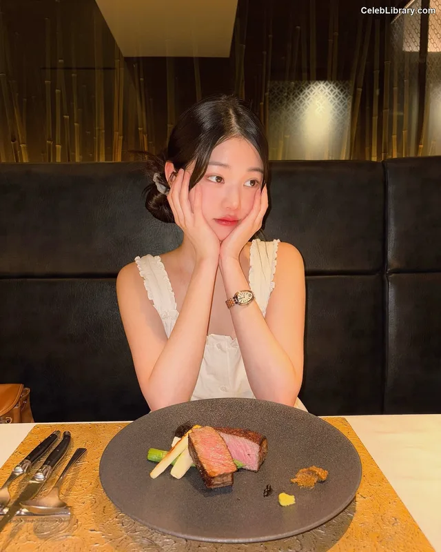 Jang Won-young 장원영 WONYOUNG photo 16 of 5846