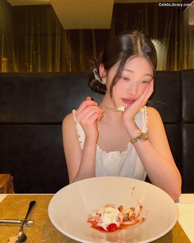 Jang Won-young 장원영 WONYOUNG photo 24 of 5846