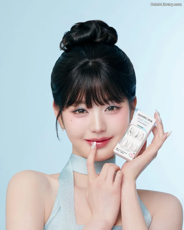 Jang Won-young 장원영 WONYOUNG photo 2 of 5846