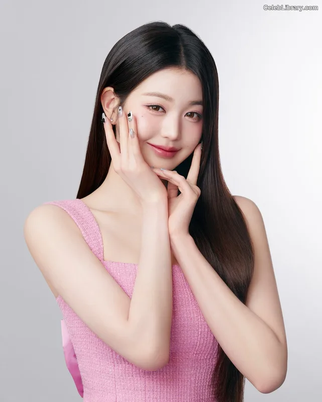 Jang Won-young 장원영 WONYOUNG photo 9 of 5846