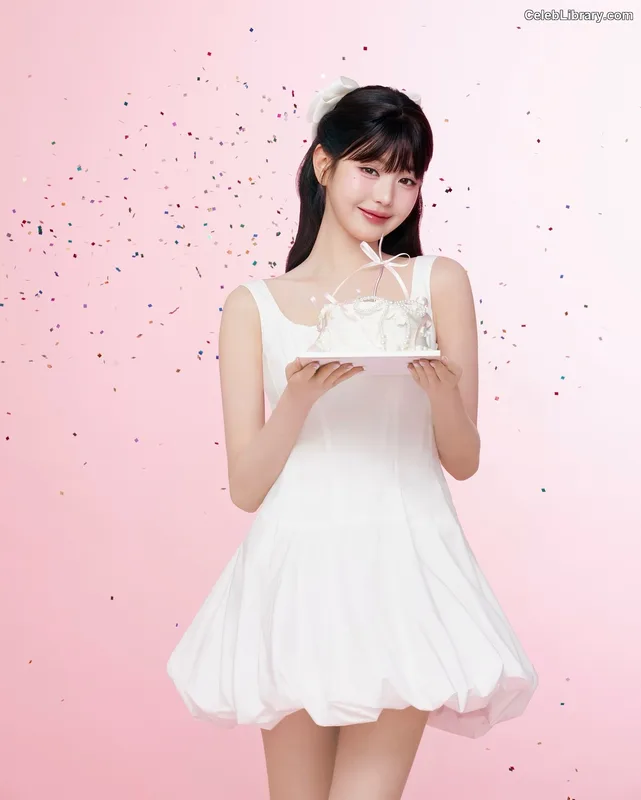Jang Won-young 장원영 WONYOUNG photo 14 of 5846