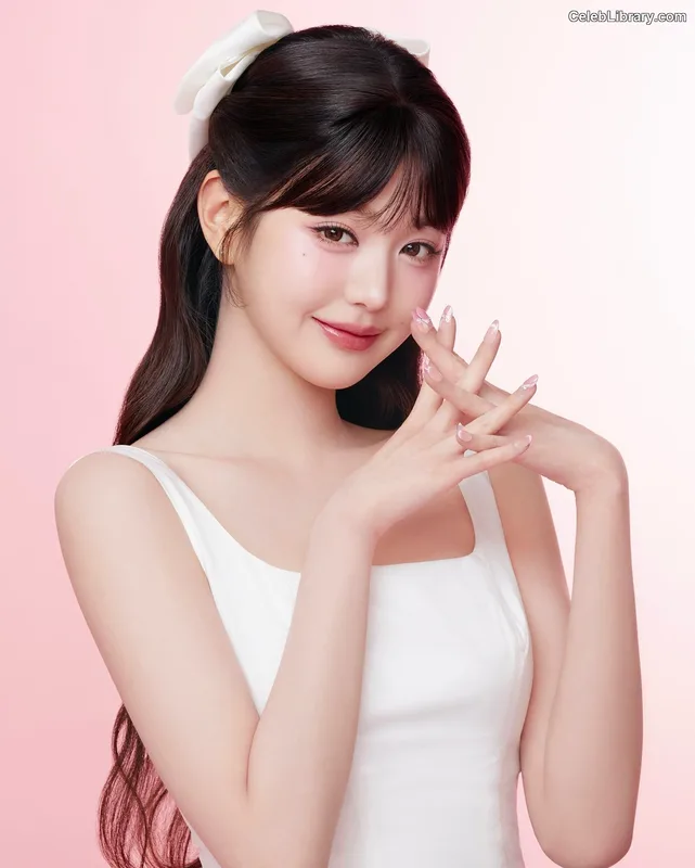 Jang Won-young 장원영 WONYOUNG photo 15 of 5846