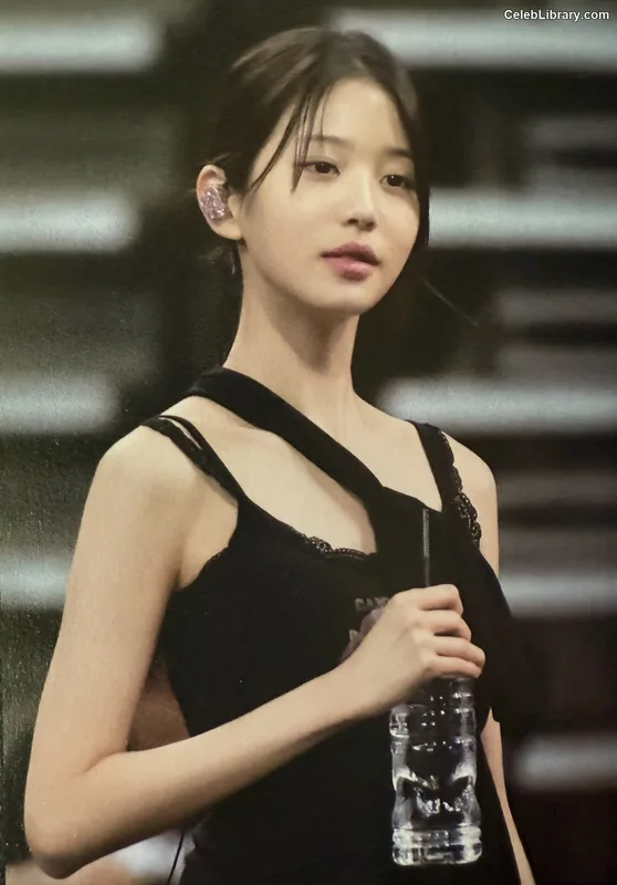 Jang Won-young 장원영 WONYOUNG photo 14 of 5846