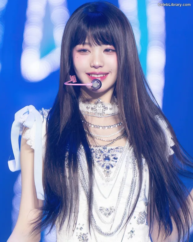 Jang Won-young  장원영 WONYOUNG photo 4 of 5846