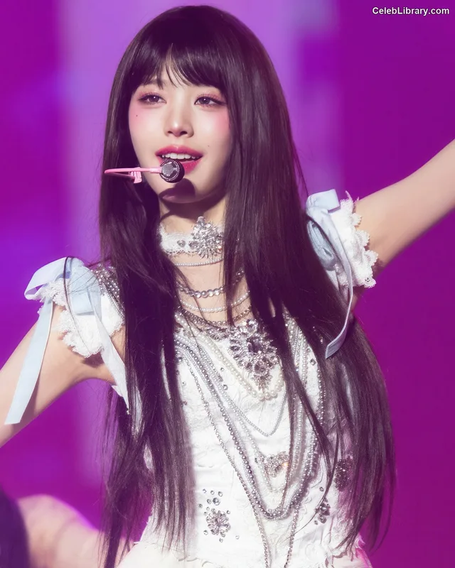 Jang Won-young  장원영 WONYOUNG photo 5 of 5846