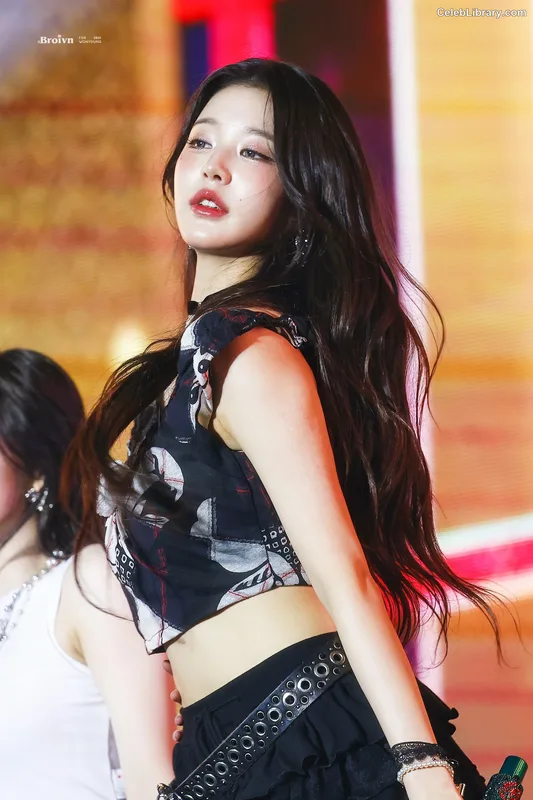 Jang Won-young  장원영 WONYOUNG photo 23 of 5846