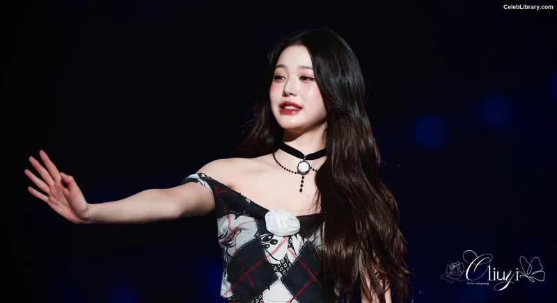 Jang Won-young  장원영 WONYOUNG photo 5 of 5846