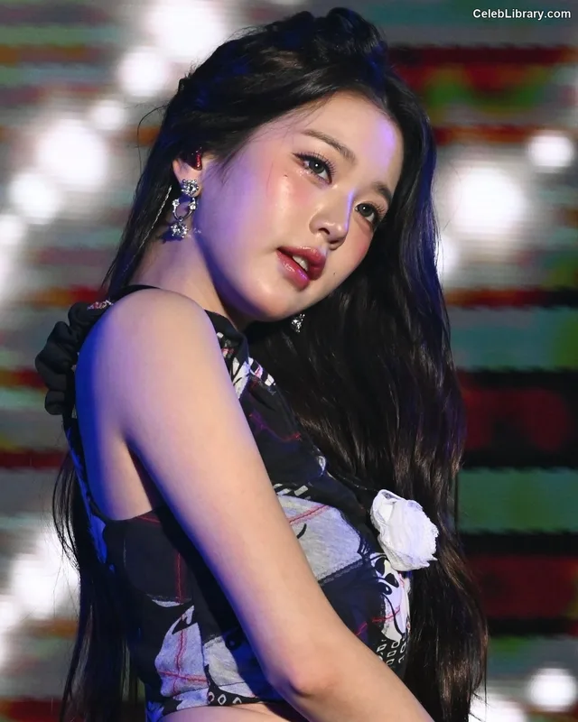 Jang Won-young  장원영 WONYOUNG photo 6 of 5846