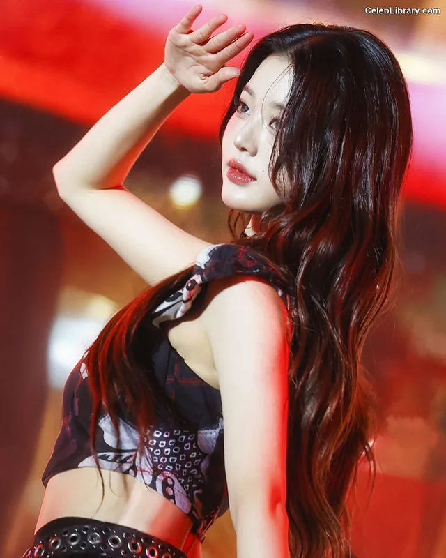Jang Won-young  장원영 WONYOUNG photo 16 of 5846
