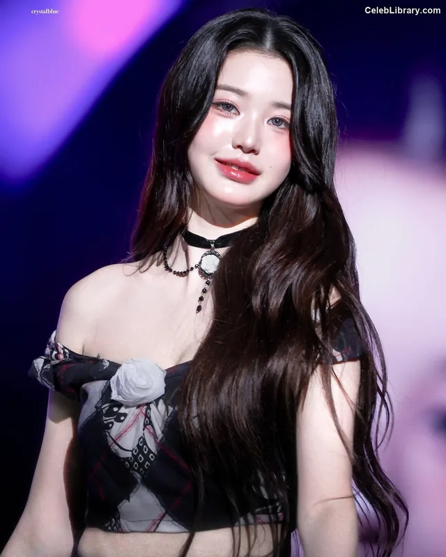 Jang Won-young  장원영 WONYOUNG photo 17 of 5846