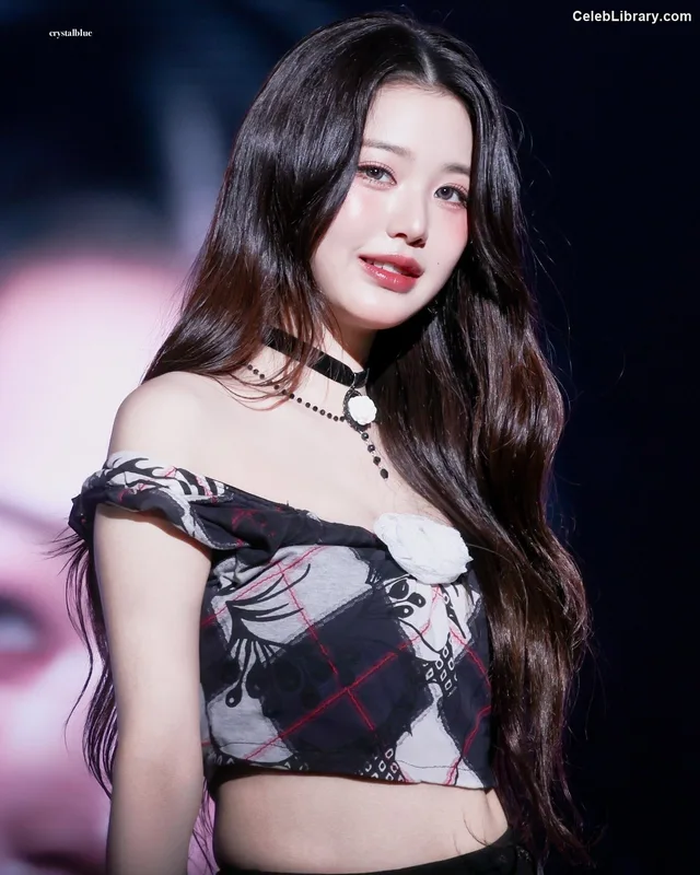 Jang Won-young  장원영 WONYOUNG photo 18 of 5846