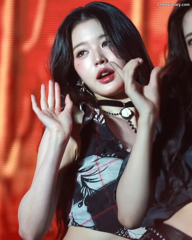 Jang Won-young  장원영 WONYOUNG photo 19 of 5846