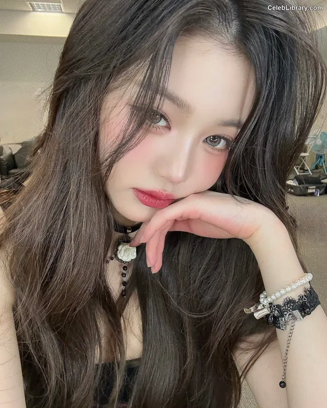 Jang Won-young  장원영 WONYOUNG photo 14 of 5846