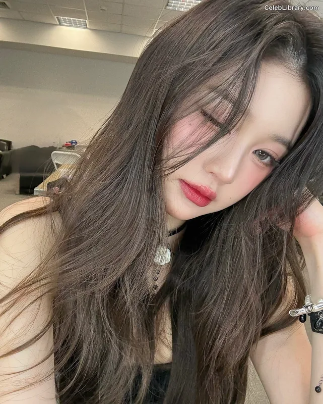 Jang Won-young  장원영 WONYOUNG photo 15 of 5846