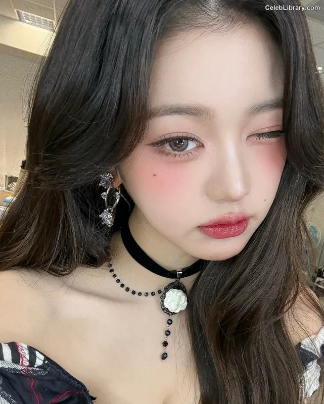 Jang Won-young  장원영 WONYOUNG photo 24 of 5846