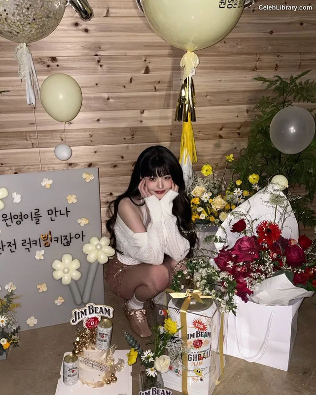 Jang Won-young  장원영 WONYOUNG photo 4 of 5846