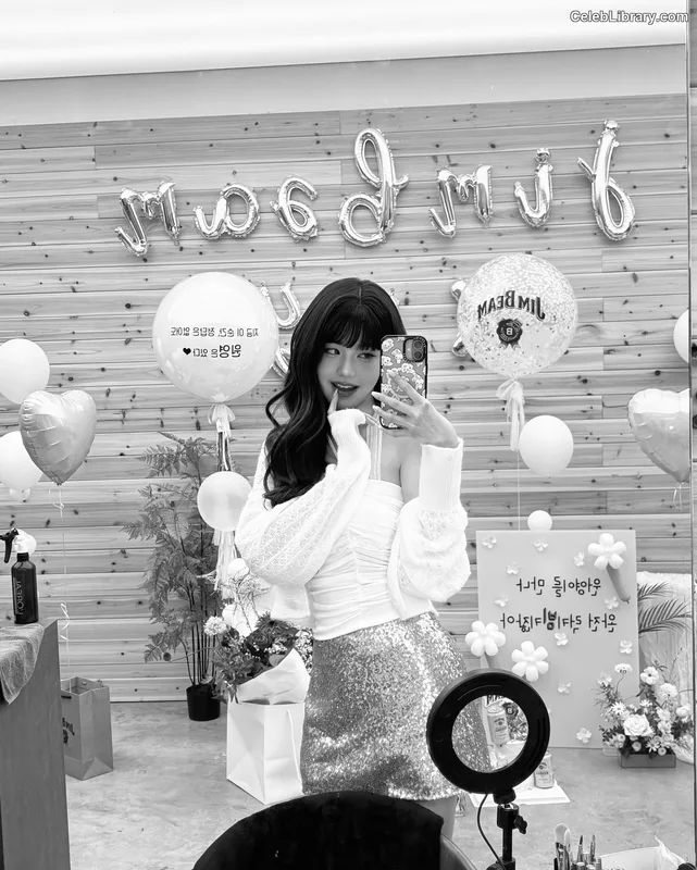 Jang Won-young  장원영 WONYOUNG photo 13 of 5846