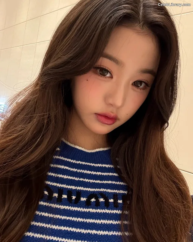 Jang Won-young  장원영 WONYOUNG photo 22 of 5846