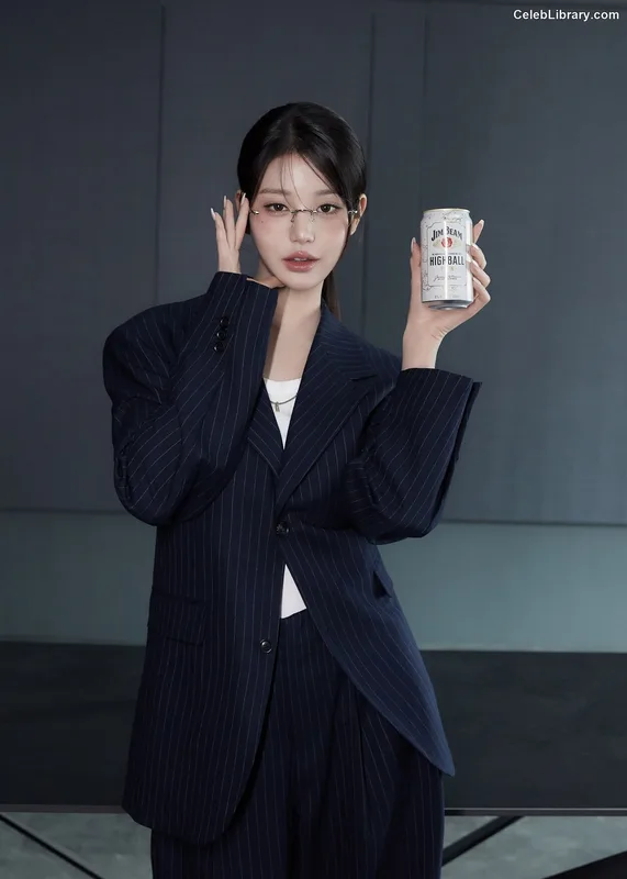 Jang Won-young  장원영 WONYOUNG photo 17 of 5846