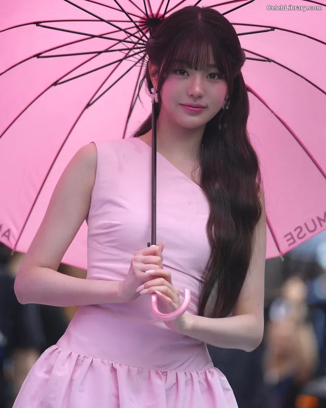 Jang Won-young  장원영 WONYOUNG photo 3 of 5846