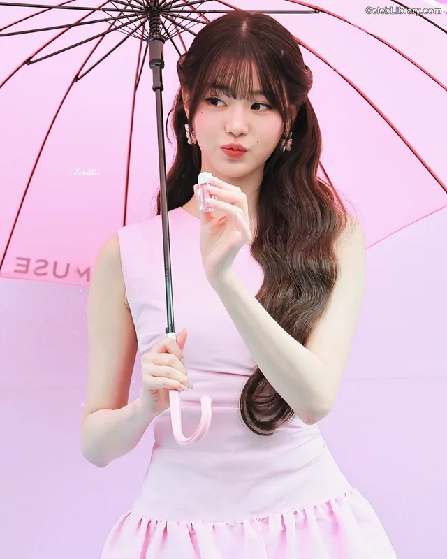 Jang Won-young  장원영 WONYOUNG photo 9 of 5846