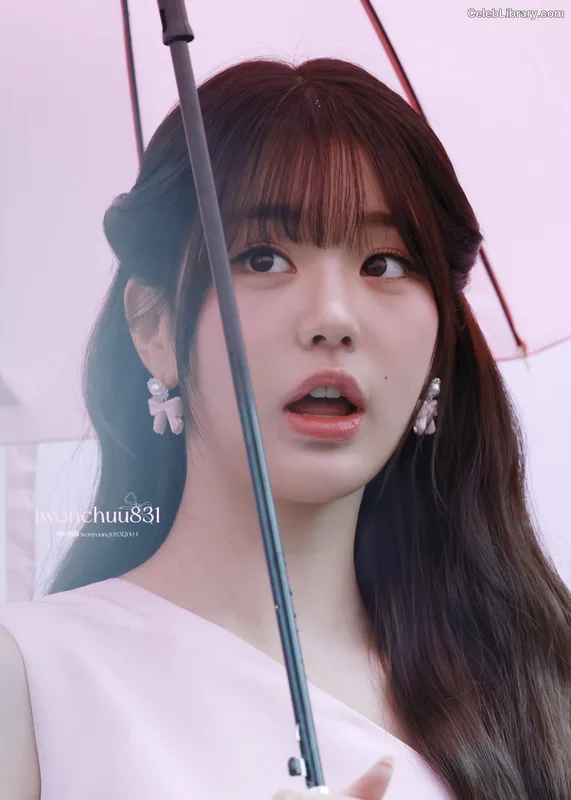 Jang Won-young  장원영 WONYOUNG photo 22 of 5846