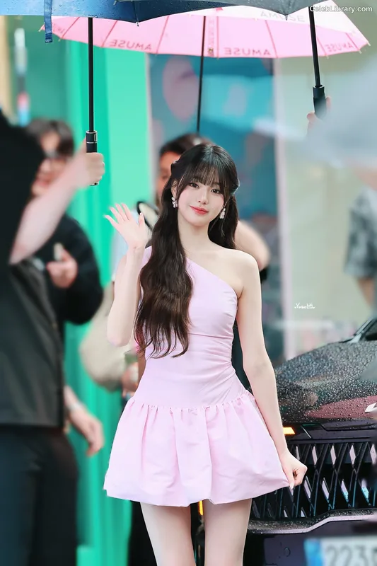 Jang Won-young  장원영 WONYOUNG photo 23 of 5846