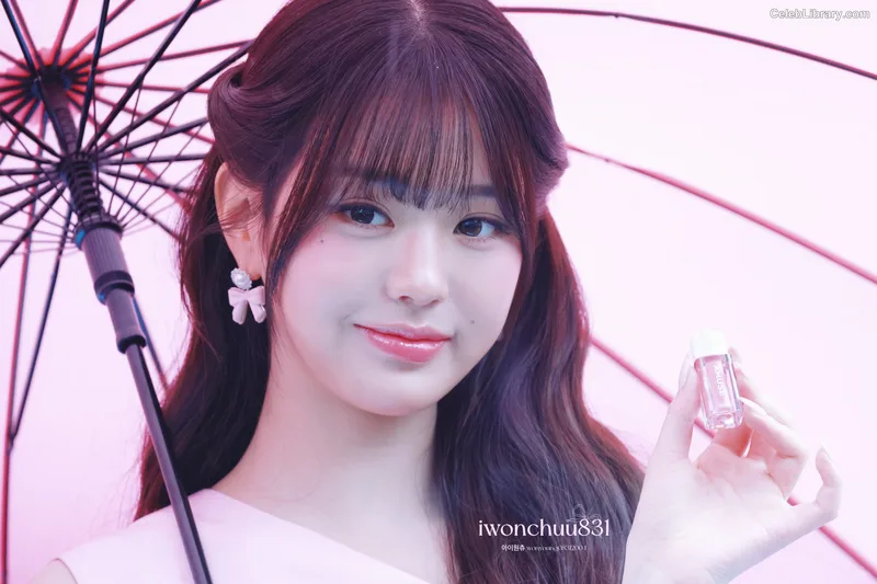 Jang Won-young  장원영 WONYOUNG photo 5 of 5846