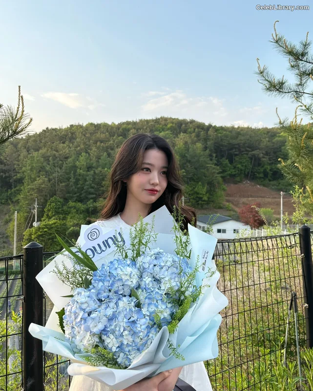 Jang Won-young  장원영 WONYOUNG photo 12 of 5846