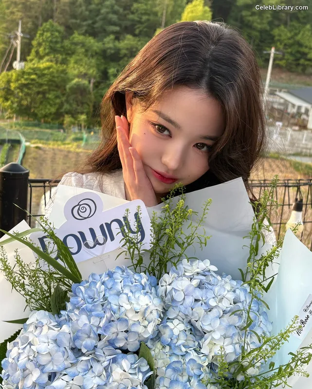 Jang Won-young  장원영 WONYOUNG photo 15 of 5846