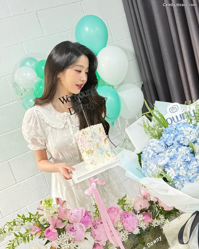 Jang Won-young  장원영 WONYOUNG photo 22 of 5846