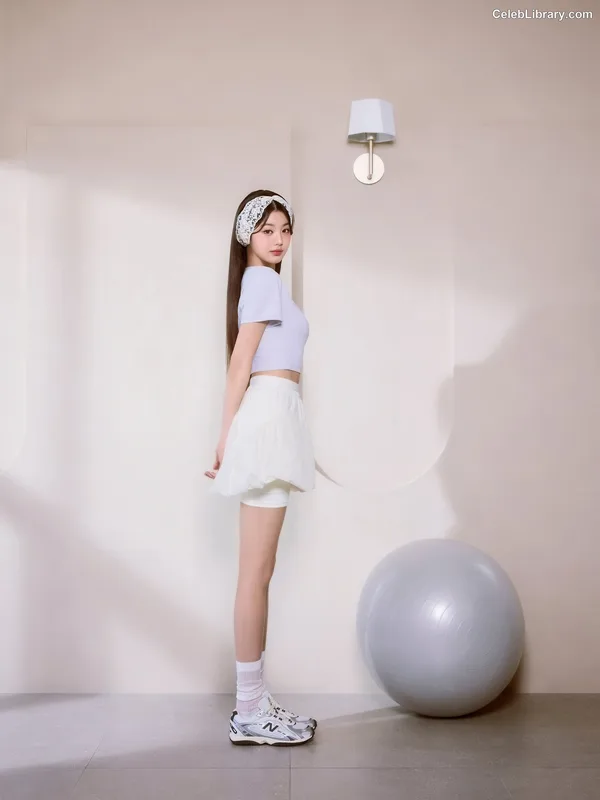Jang Won-young  장원영 WONYOUNG photo 8 of 5846