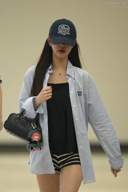 Jang Won-young  장원영 WONYOUNG photo 11 of 5846