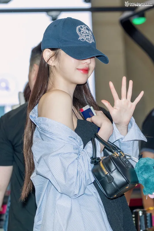 Jang Won-young  장원영 WONYOUNG photo 16 of 5846