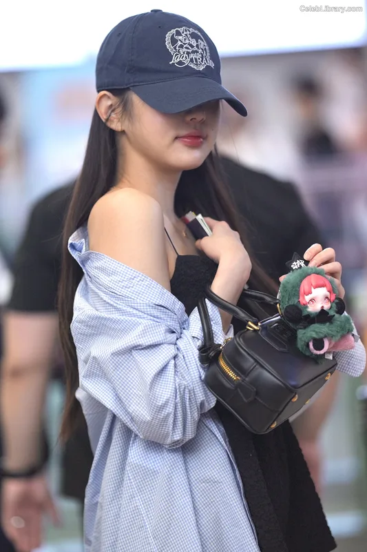Jang Won-young  장원영 WONYOUNG photo 8 of 5846