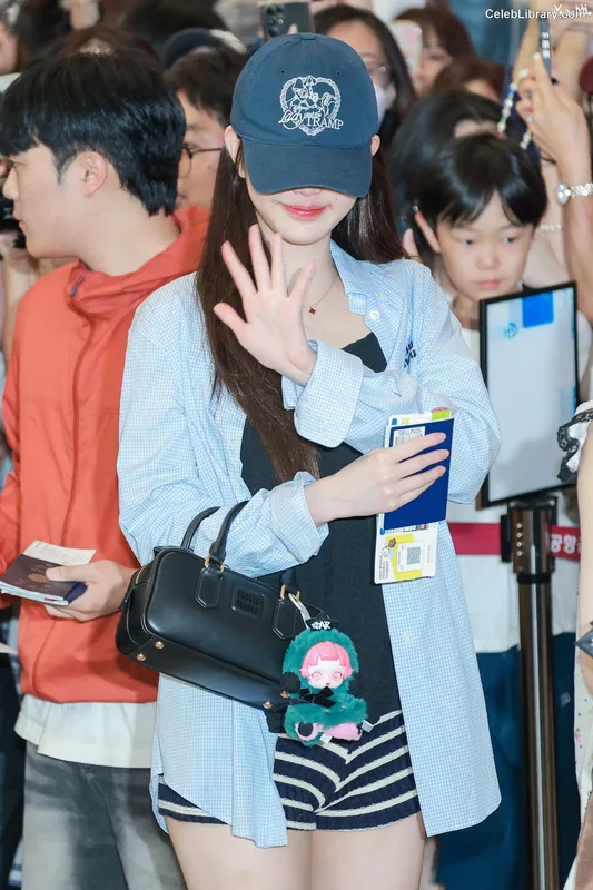 Jang Won-young  장원영 WONYOUNG photo 11 of 5846