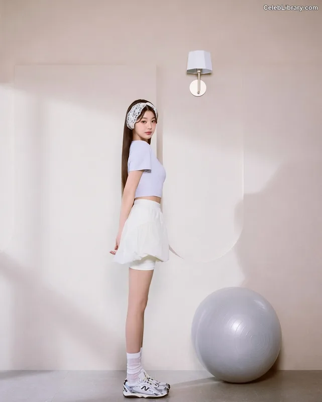 Jang Won-young  장원영 WONYOUNG photo 21 of 5846