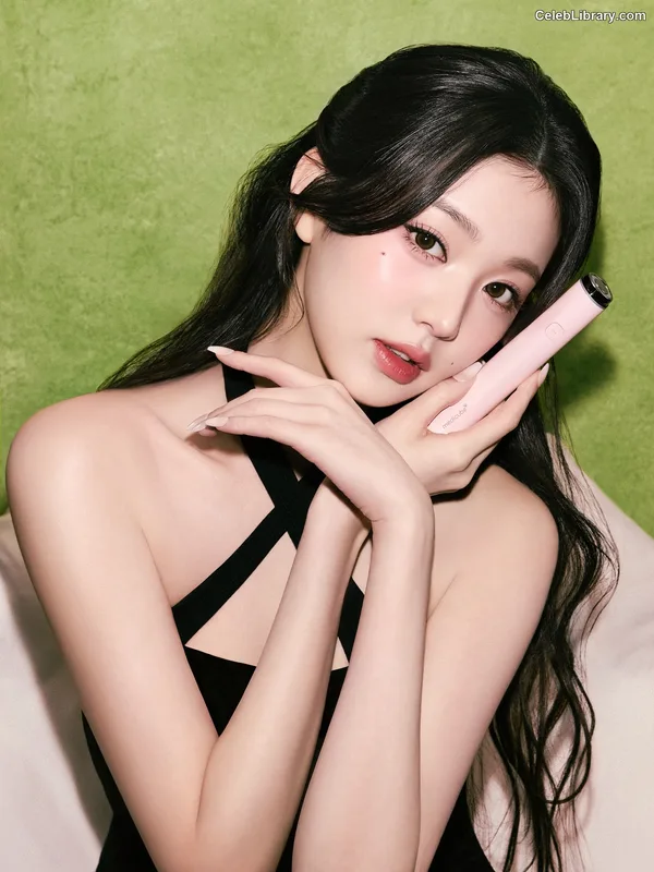 Jang Won-young  장원영 WONYOUNG photo 24 of 5846