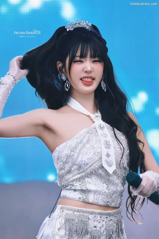 Jang Won-young  장원영 WONYOUNG photo 16 of 5846