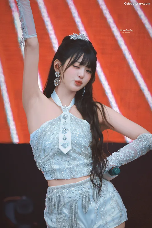 Jang Won-young  장원영 WONYOUNG photo 21 of 5846