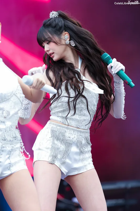 Jang Won-young  장원영 WONYOUNG photo 24 of 5846