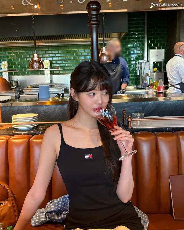 Jang Won-young  장원영 WONYOUNG photo 12 of 5846