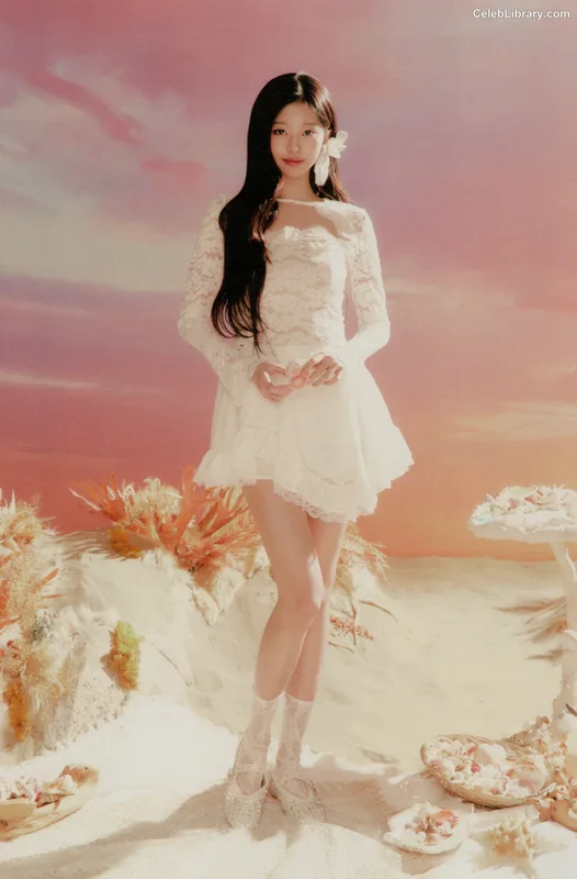 Jang Won-young  장원영 WONYOUNG photo 5 of 5846