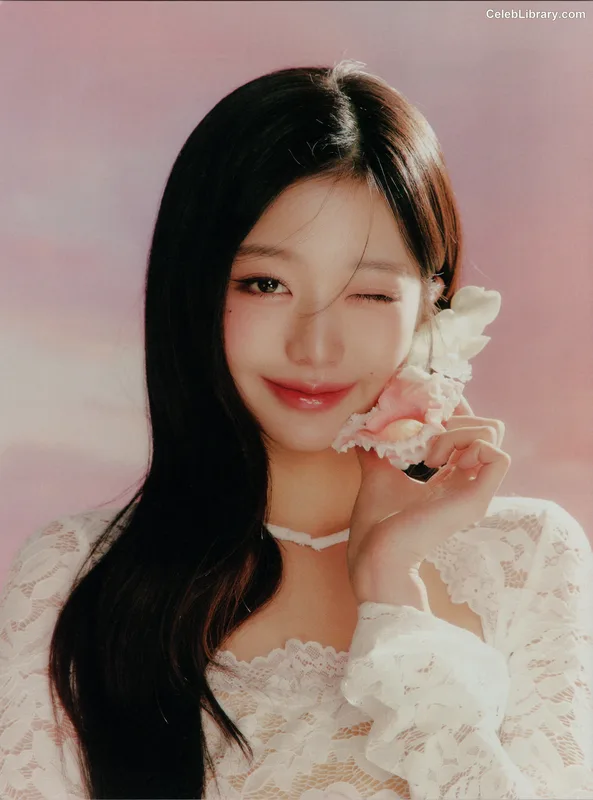 Jang Won-young  장원영 WONYOUNG photo 7 of 5846