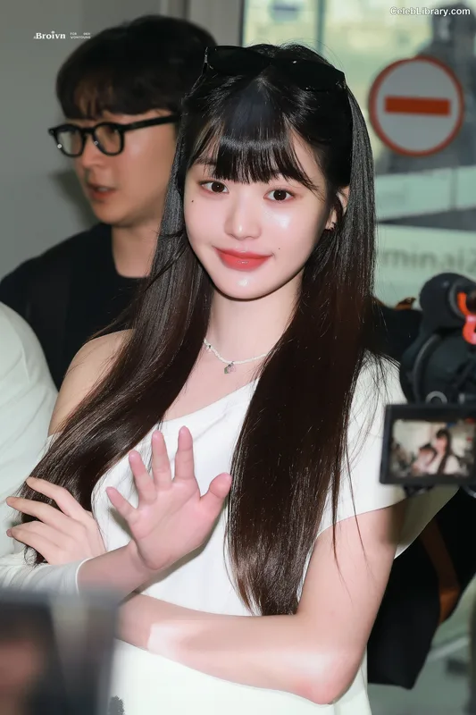 Jang Won-young 장원영 WONYOUNG photo 3 of 5846