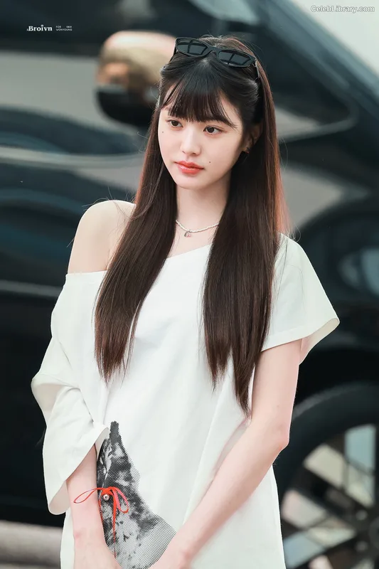 Jang Won-young 장원영 WONYOUNG photo 9 of 5846