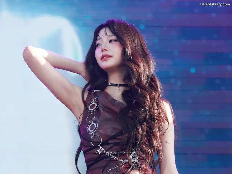 Jang Won-young 장원영 WONYOUNG photo 11 of 5846